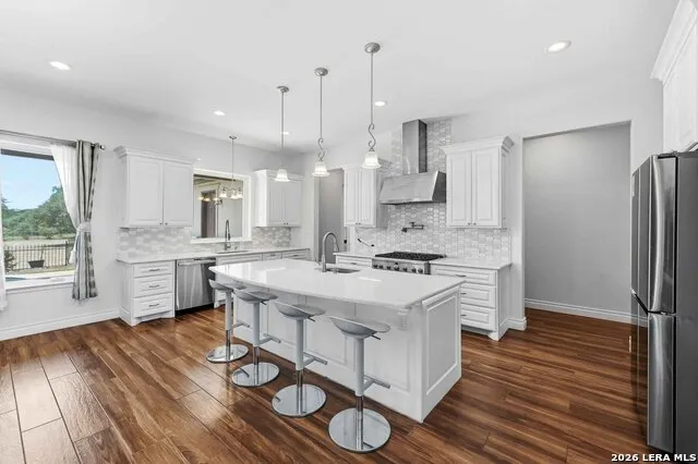 103 William Tobin Blanco, TX 78606