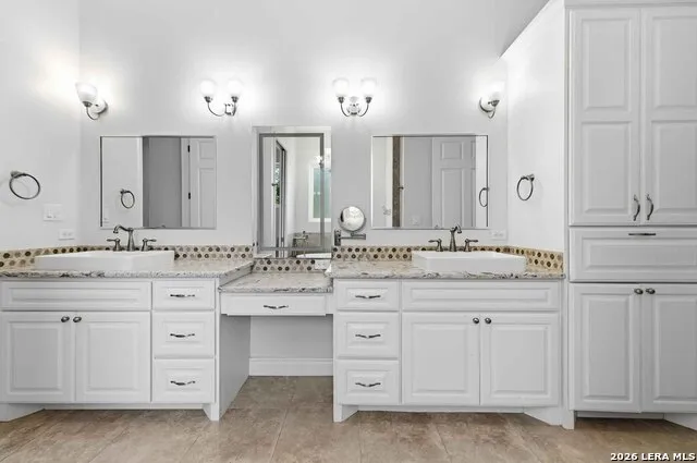 103 William Tobin Blanco, TX 78606