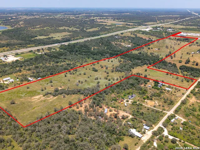 509 BUTTER LN Seguin, TX 78155