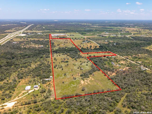 509 BUTTER LN Seguin, TX 78155