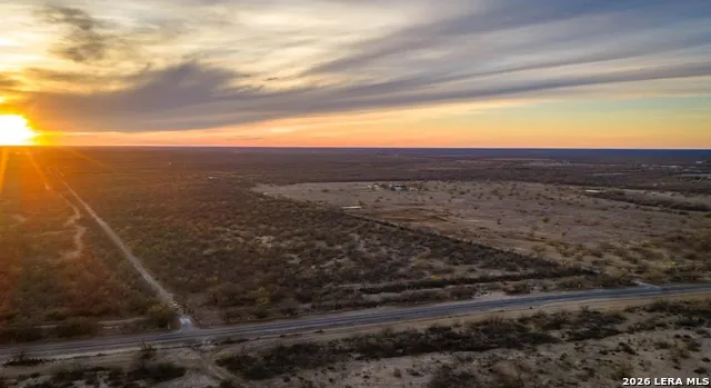 1799 Shumaca Road Carrizo Springs, TX 78834