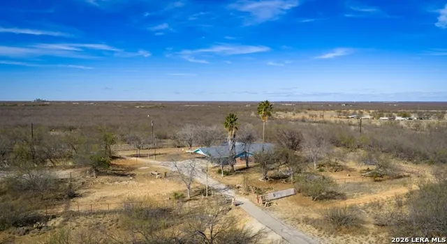 1799 Shumaca Road Carrizo Springs, TX 78834