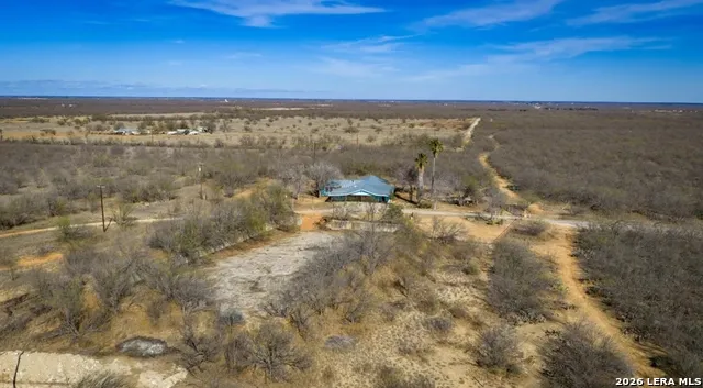 1799 Shumaca Road Carrizo Springs, TX 78834