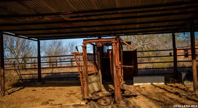 1799 Shumaca Road Carrizo Springs, TX 78834