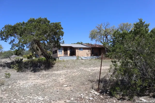 462 Schenk-Witkowski Rocksprings, TX 78880