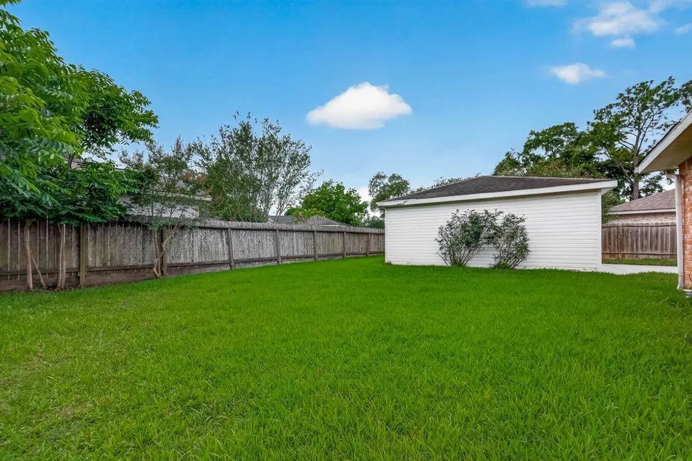 1519 Hitherfield Drive Sugar Land, TX 77498