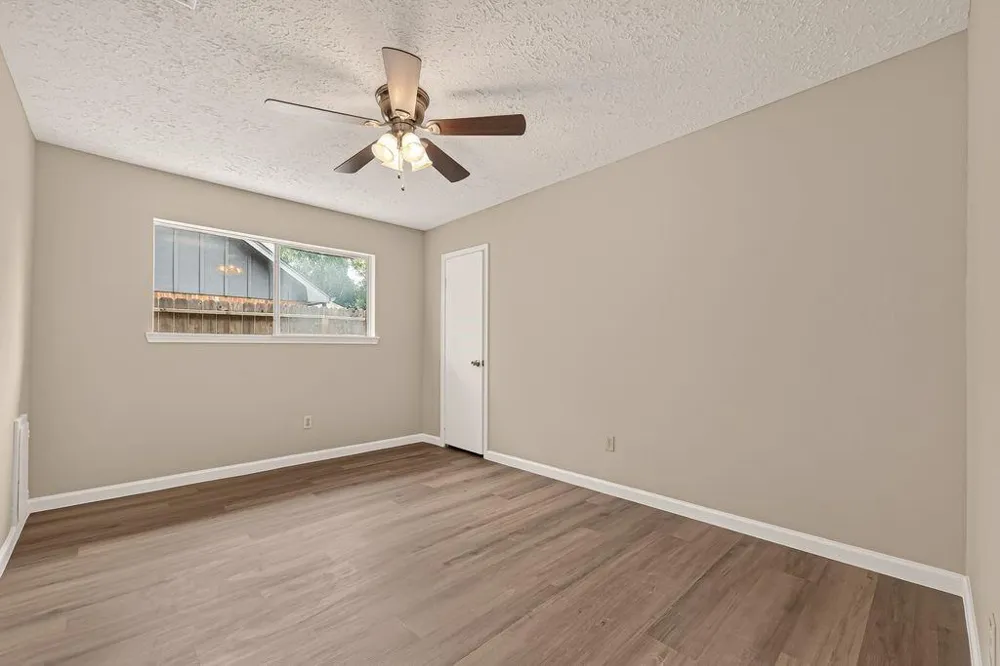 1519 Hitherfield Drive Sugar Land, TX 77498