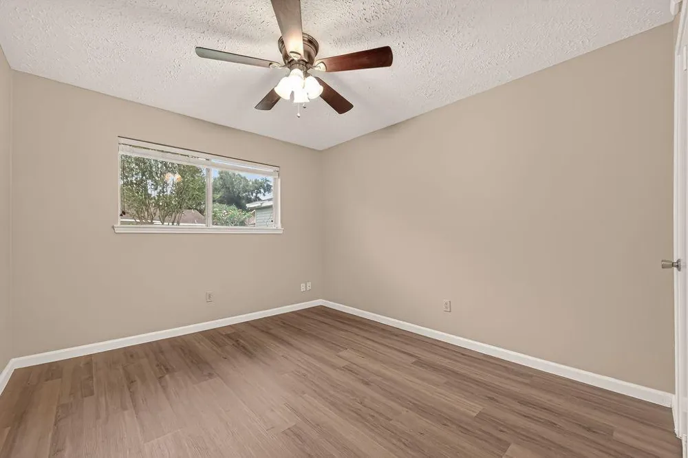 1519 Hitherfield Drive Sugar Land, TX 77498