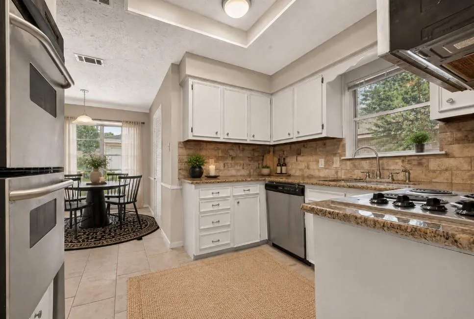 1519 Hitherfield Drive Sugar Land, TX 77498