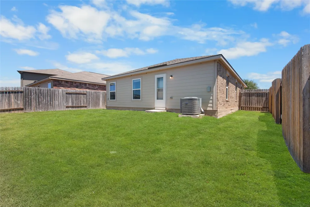 144 Continental Avenue Liberty Hill, TX 78642