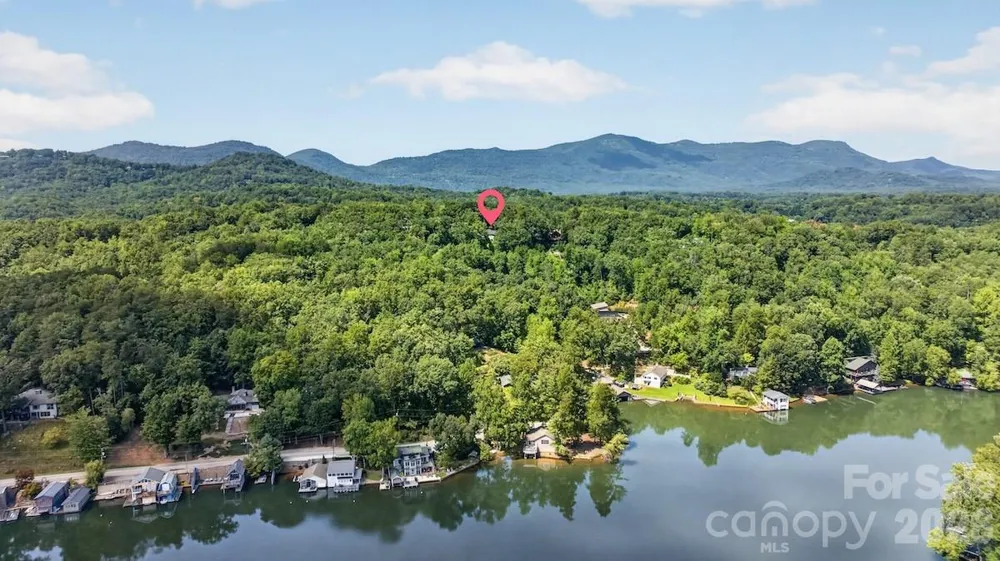 187 Caledonia Road Landrum, SC 29356