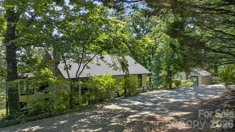 187 Caledonia Road Landrum, SC 29356