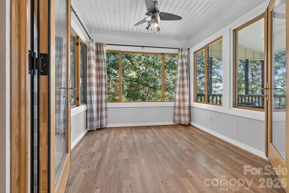 187 Caledonia Road Landrum, SC 29356