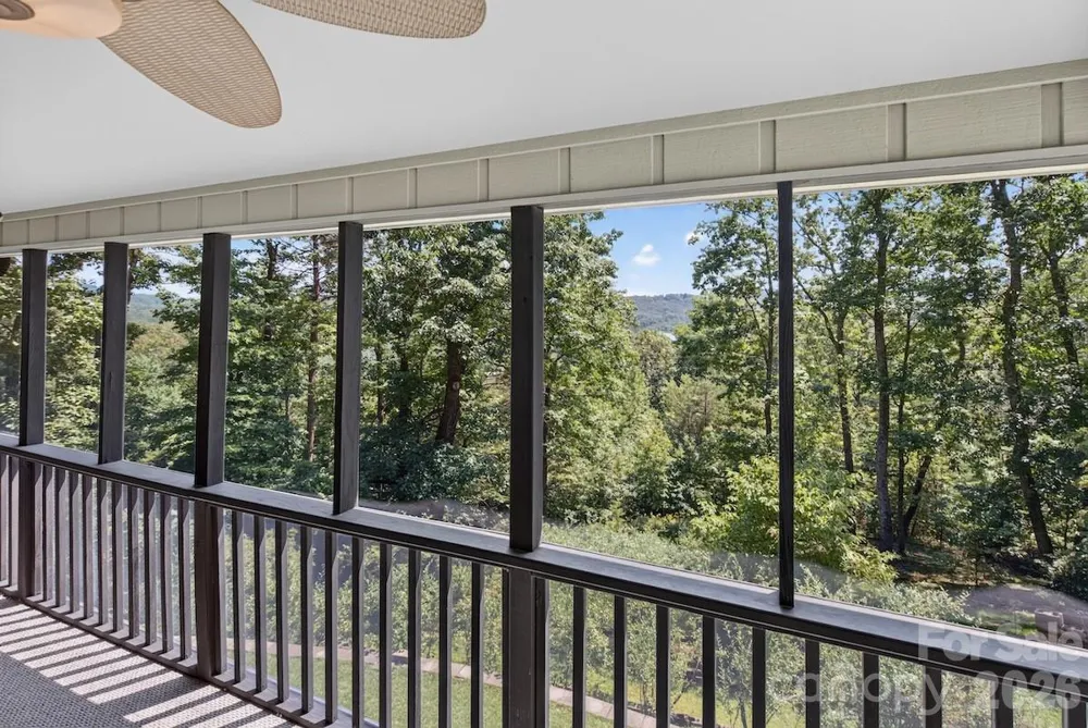 187 Caledonia Road Landrum, SC 29356