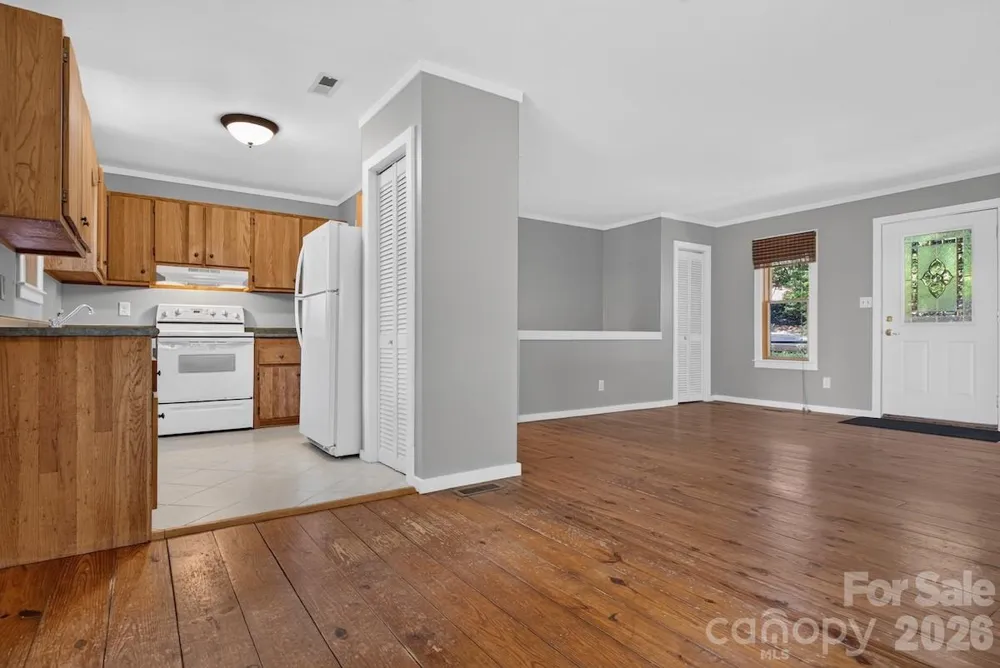 187 Caledonia Road Landrum, SC 29356