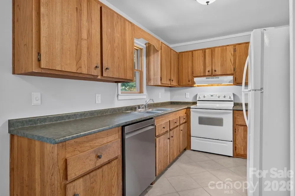 187 Caledonia Road Landrum, SC 29356