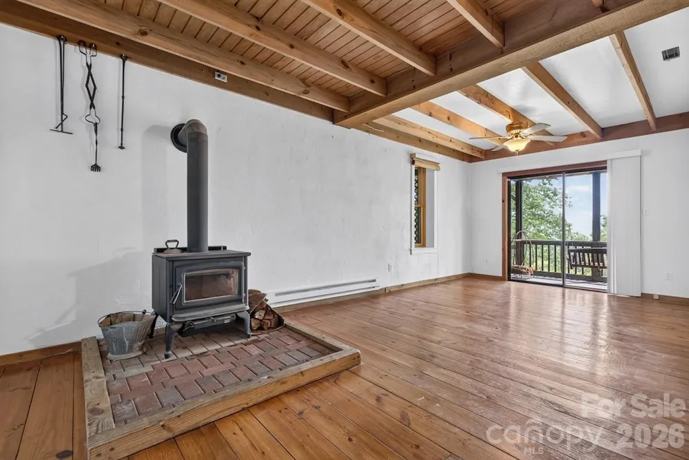 187 Caledonia Road Landrum, SC 29356