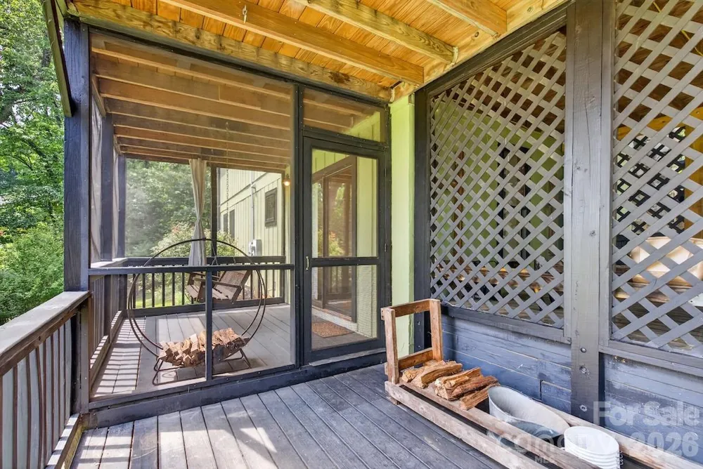 187 Caledonia Road Landrum, SC 29356