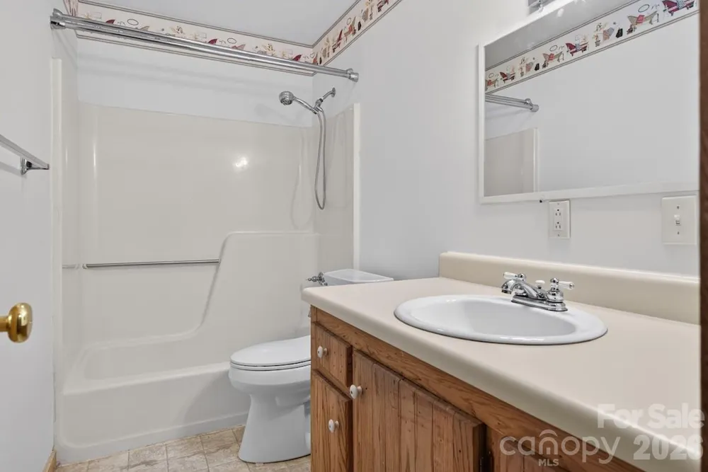 187 Caledonia Road Landrum, SC 29356