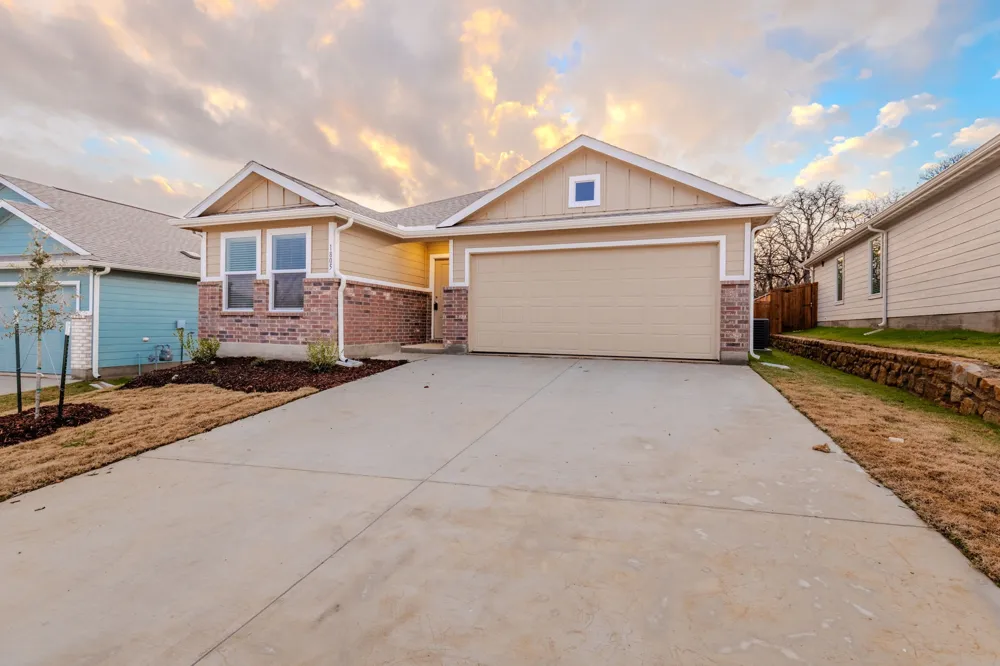 1805 Pentro Parkway Providence Village, TX 76227