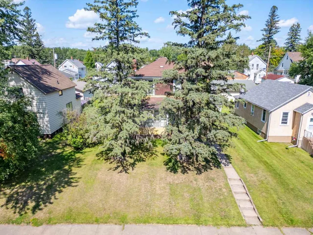 514 W 2nd Avenue Keewatin, MN 55753