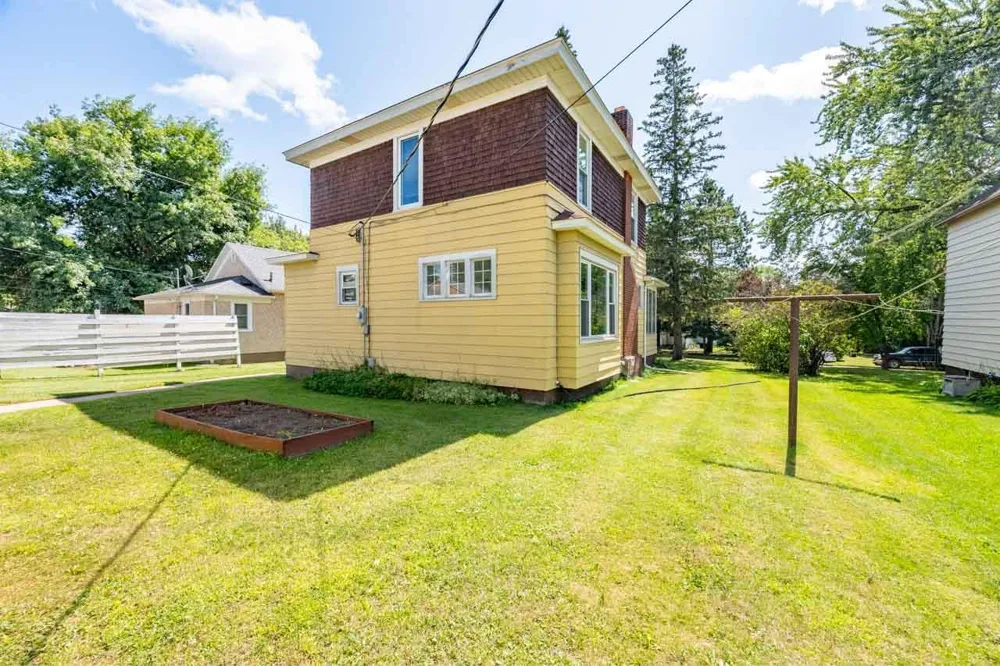 514 W 2nd Avenue Keewatin, MN 55753