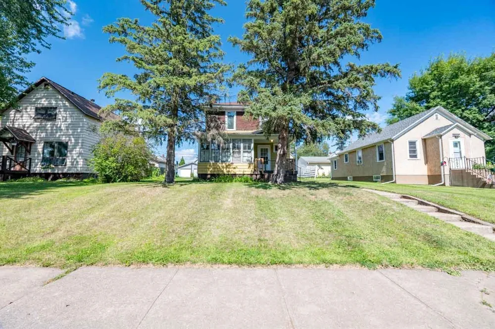 514 W 2nd Avenue Keewatin, MN 55753