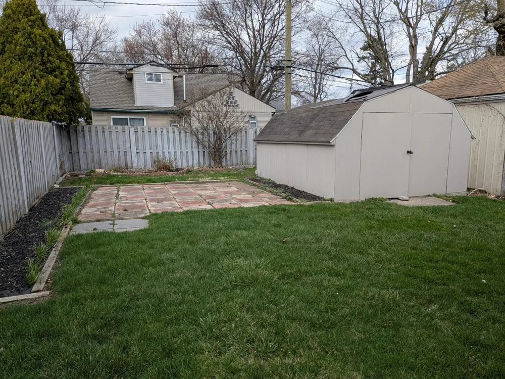 2140 Olive Avenue Lincoln Park, MI 48146