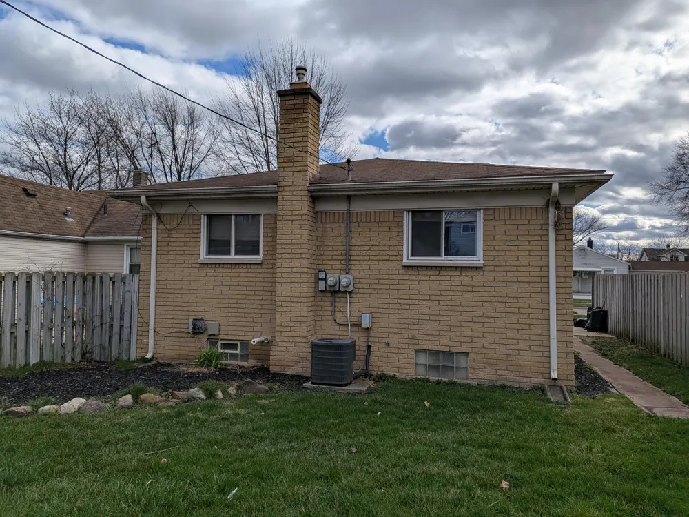 2140 Olive Avenue Lincoln Park, MI 48146