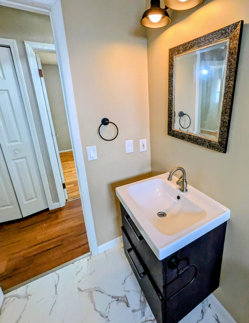2140 Olive Avenue Lincoln Park, MI 48146