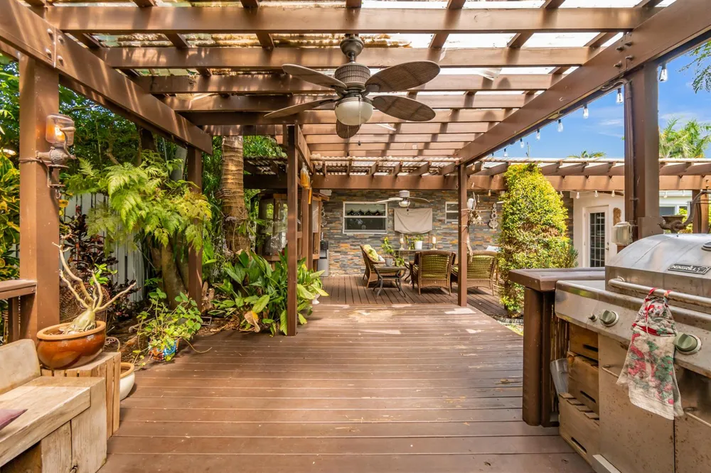 4221 NE 16th Avenue Oakland Park, FL 33334