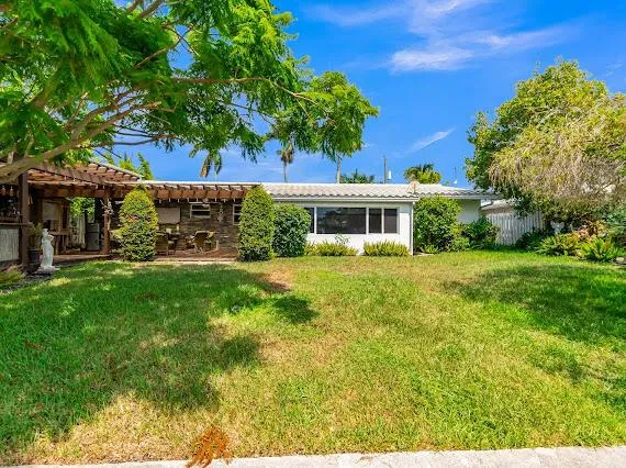 4221 NE 16th Avenue Oakland Park, FL 33334