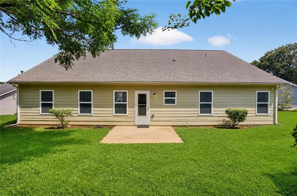 1219 Oak Springs Way Statham, GA 30666