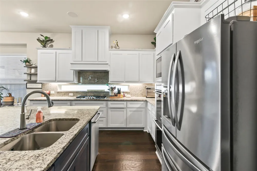 12505 Amesbury Way Farmers Branch, TX 75234