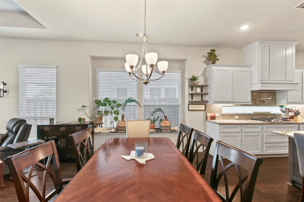 12505 Amesbury Way Farmers Branch, TX 75234