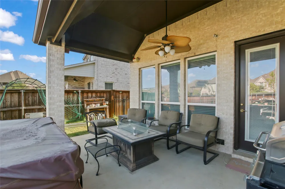 12505 Amesbury Way Farmers Branch, TX 75234