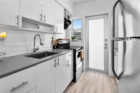 641 Espanola Way #24