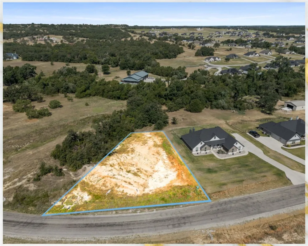 1077 Gonzollas Road Springtown, TX 76082