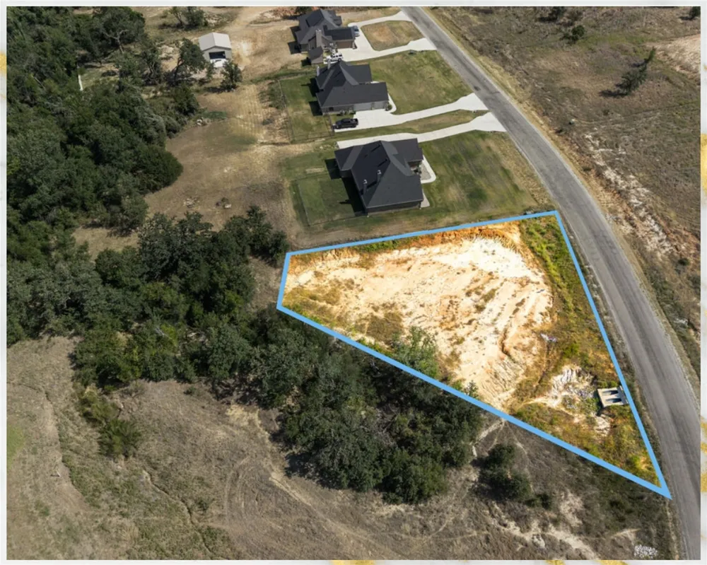 1077 Gonzollas Road Springtown, TX 76082