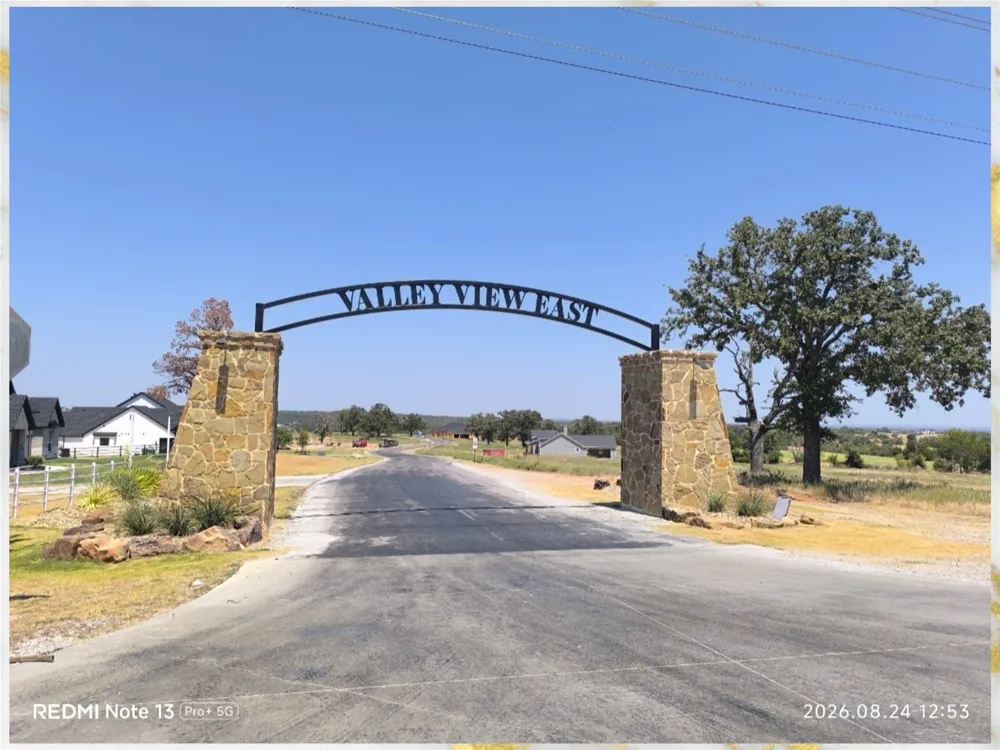 1077 Gonzollas Road Springtown, TX 76082