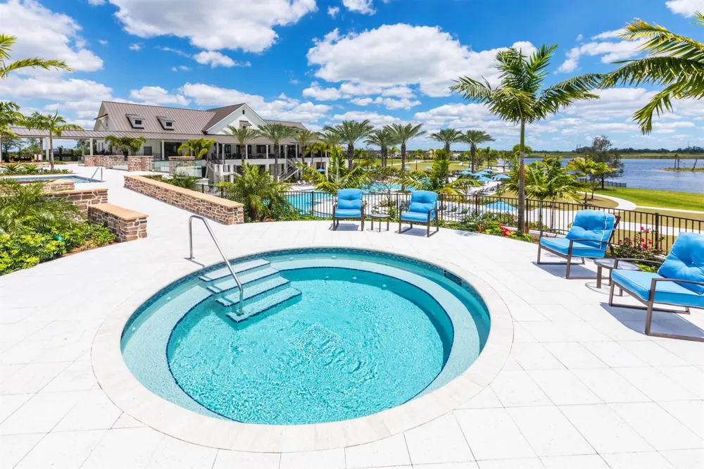 1000 Sterling Pine Place Loxahatchee, FL 33470