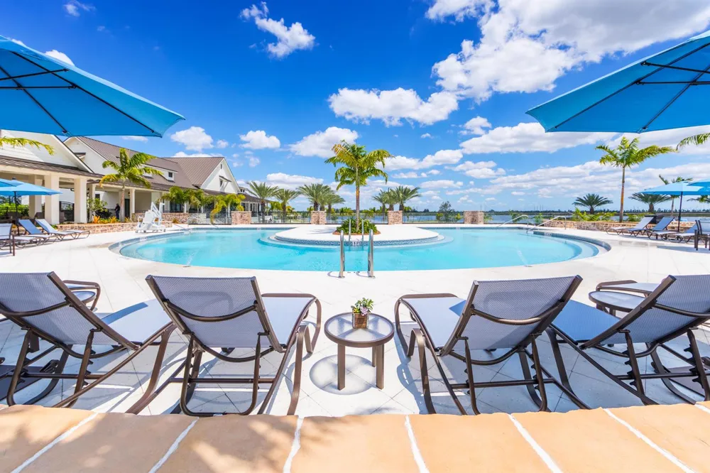 1000 Sterling Pine Place Loxahatchee, FL 33470