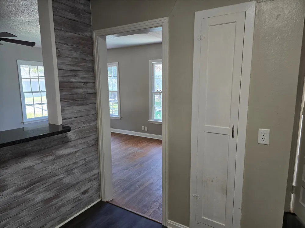 Address Not Shown Thorndale, TX 76577
