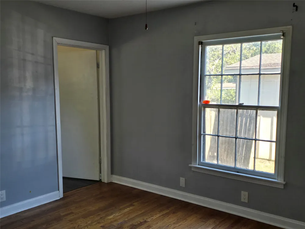 Address Not Shown Thorndale, TX 76577
