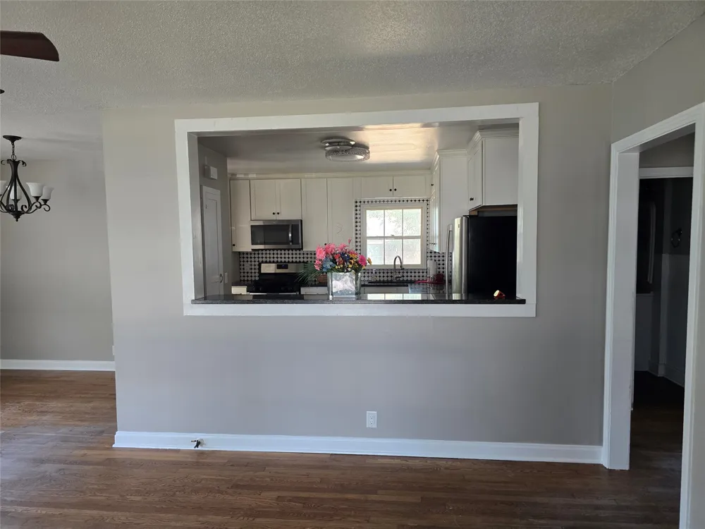 Address Not Shown Thorndale, TX 76577
