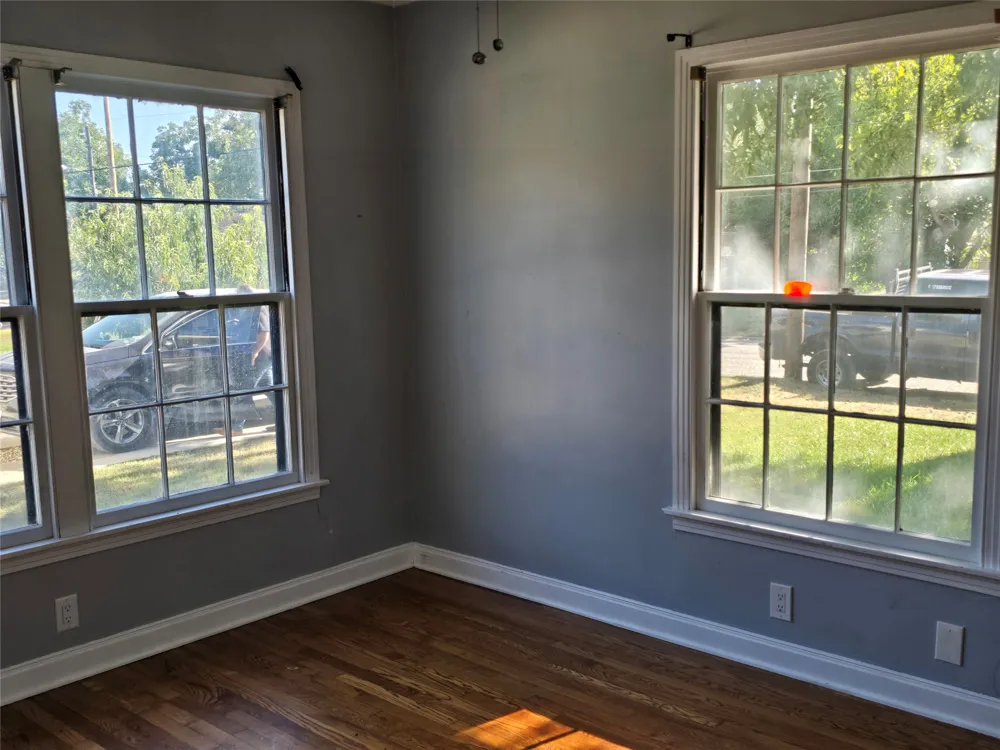 Address Not Shown Thorndale, TX 76577