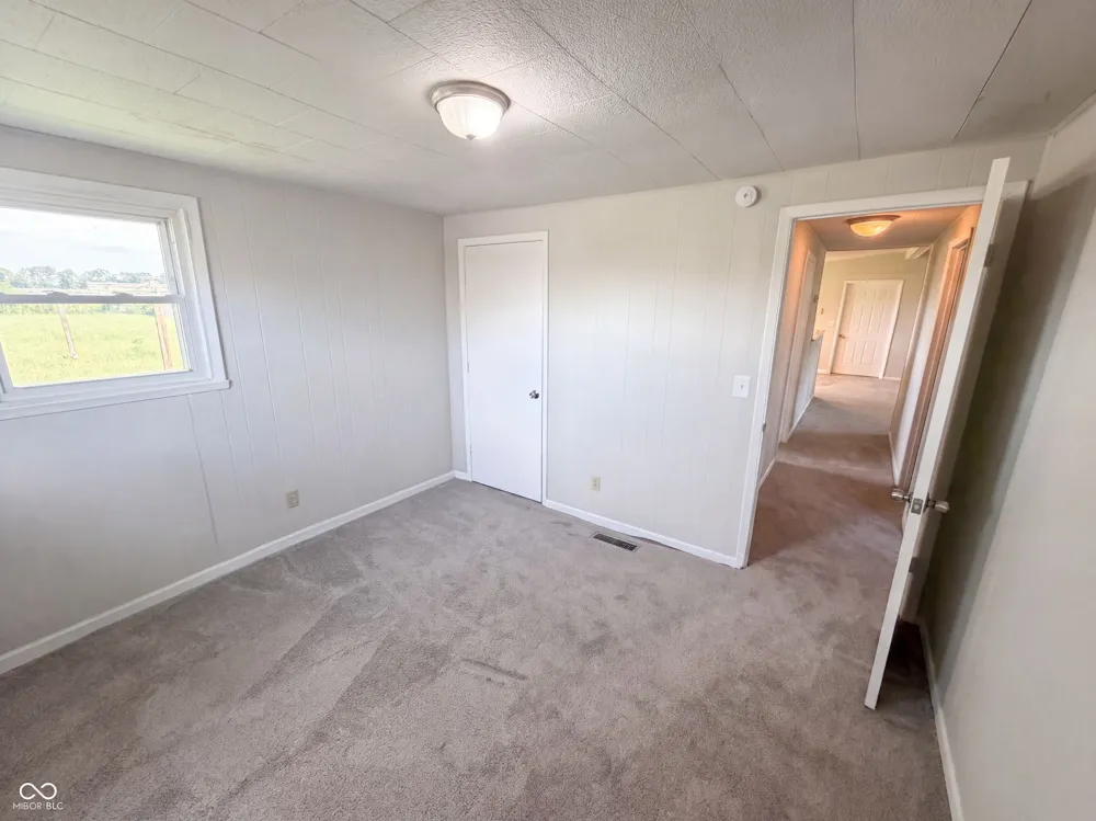 2584 E Phylbeck Avenue Terre Haute, IN 47805