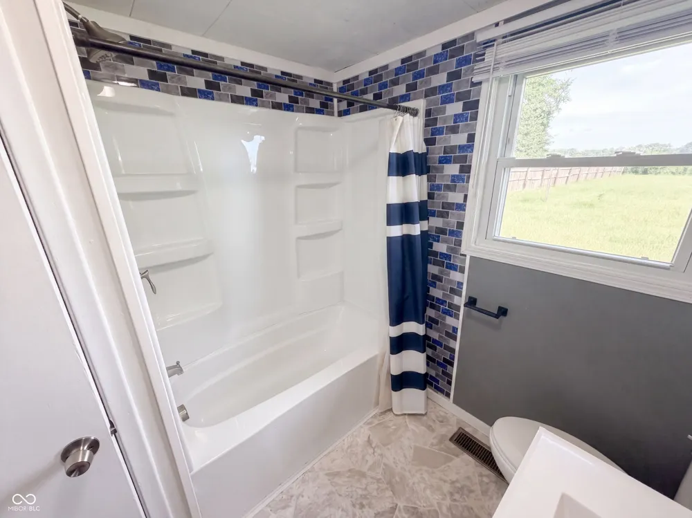 2584 E Phylbeck Avenue Terre Haute, IN 47805
