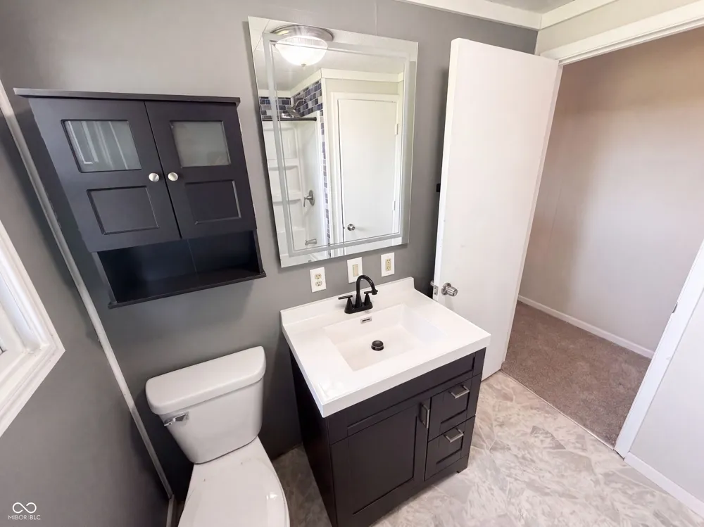 2584 E Phylbeck Avenue Terre Haute, IN 47805