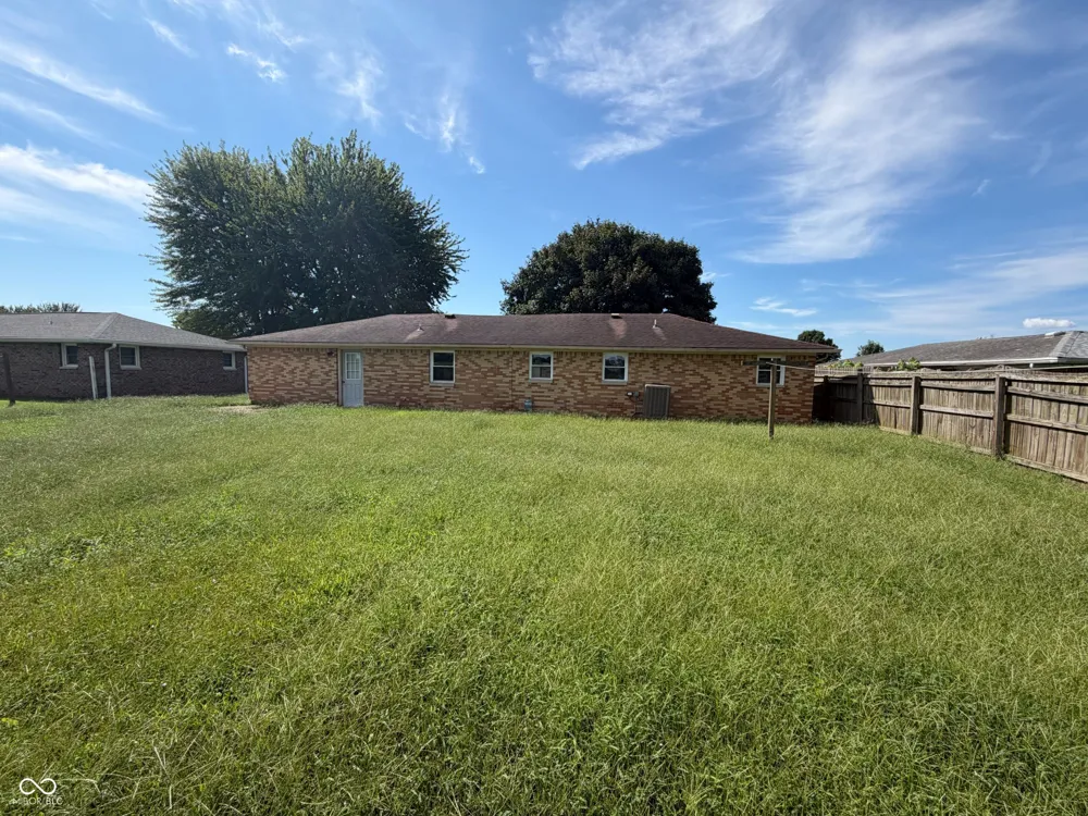 2584 E Phylbeck Avenue Terre Haute, IN 47805